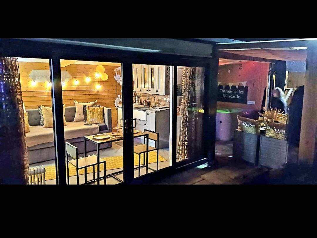 Therapy Lodge Ballycastle Room photo